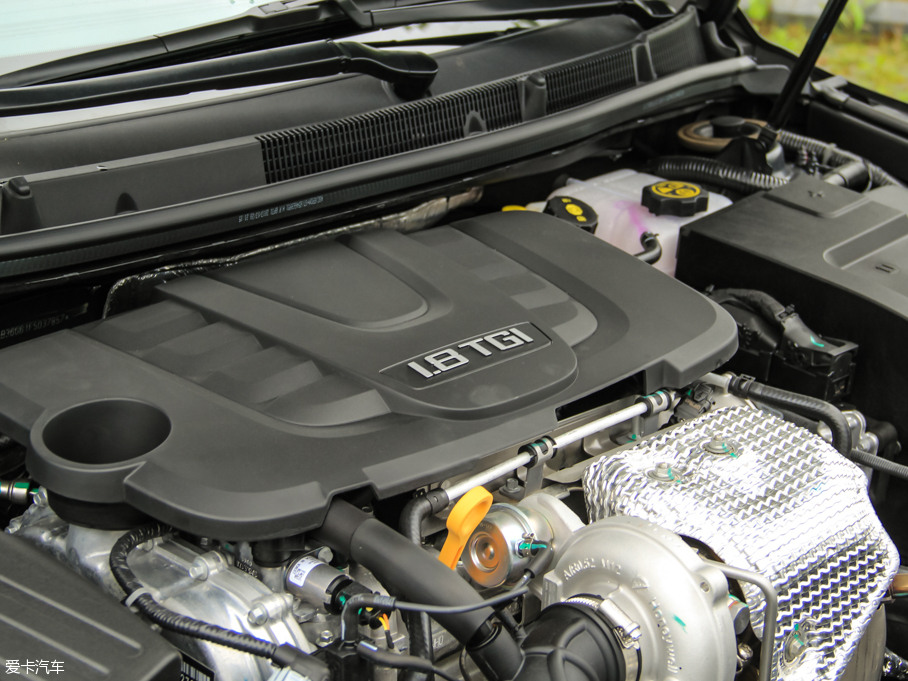 2015��s��950 1.8TGI ���Ű�