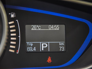 2015款1.5L 旗舰版 中控区