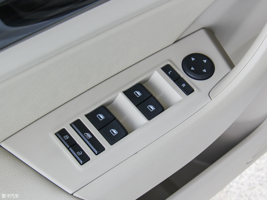 2015��s��360 20T �p�x����Ş��