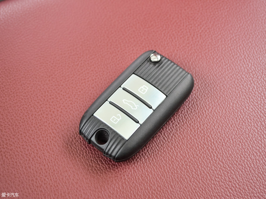 2016sRX5 30T (q)(lin)W(wng)