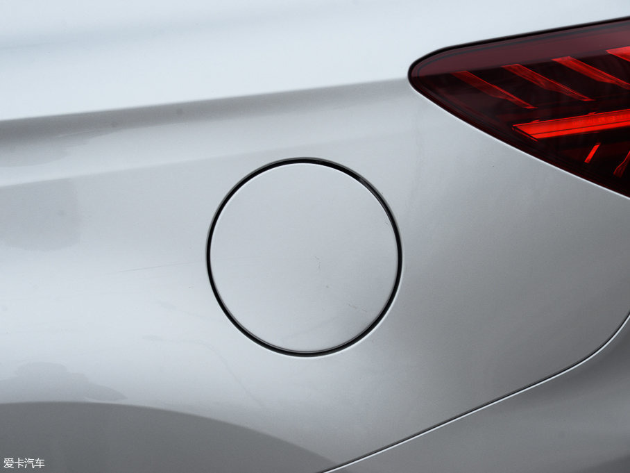 2016sRX5 30T (q)(lin)W(wng)