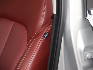 201630T (q)(lin)W(wng) g