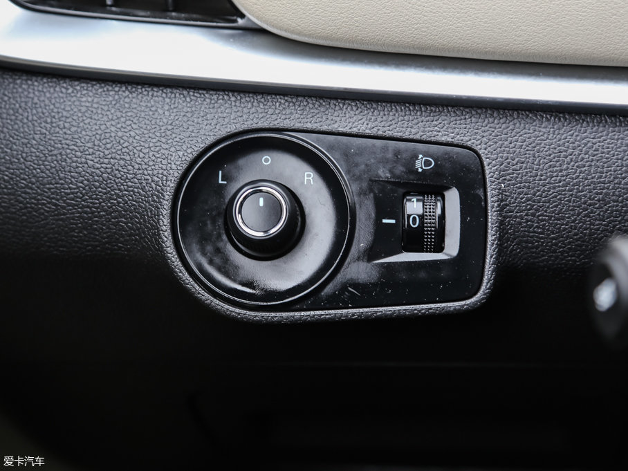 上汽榮威2017款榮威i6