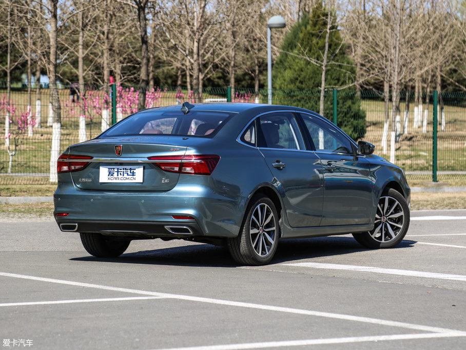 2017款荣威i6 20T 自动互联网智尊版