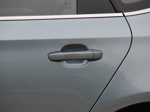 2017款20T 手动豪华版 主驾门拉手