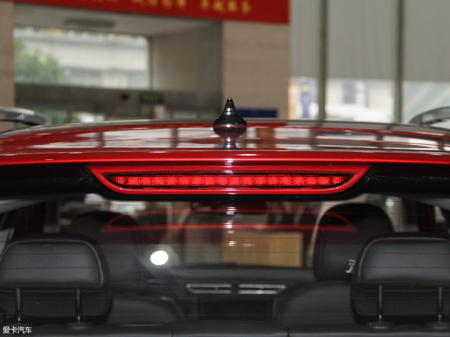 2018sRX3 18T ԄӻW