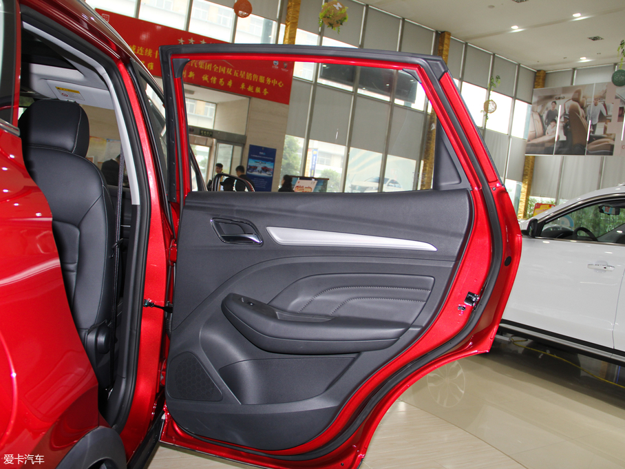 2018sRX3 18T ԄӻW