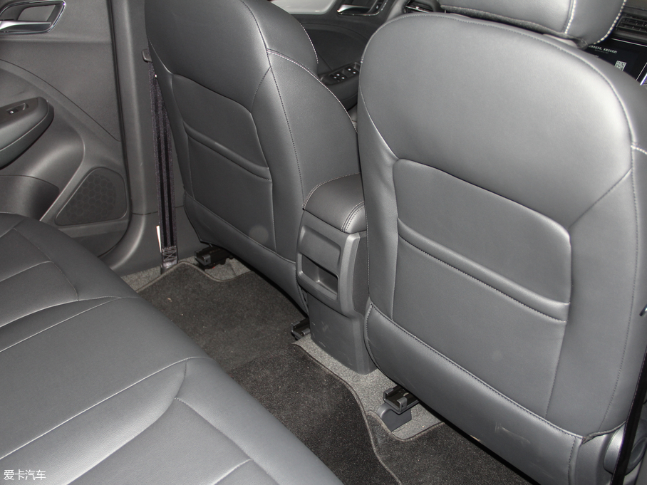 2018sRX3 18T ԄӻW