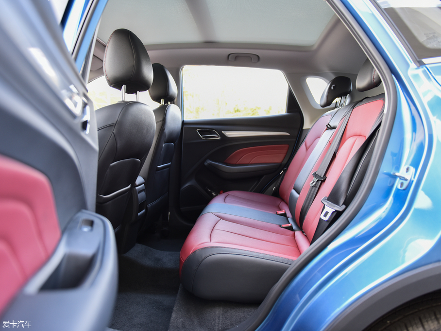 2018sRX3 18T ԄӻW