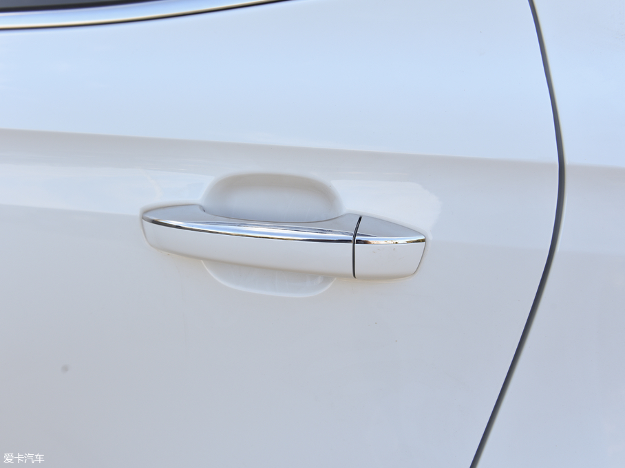 2018sRX3 18T ԄӻW