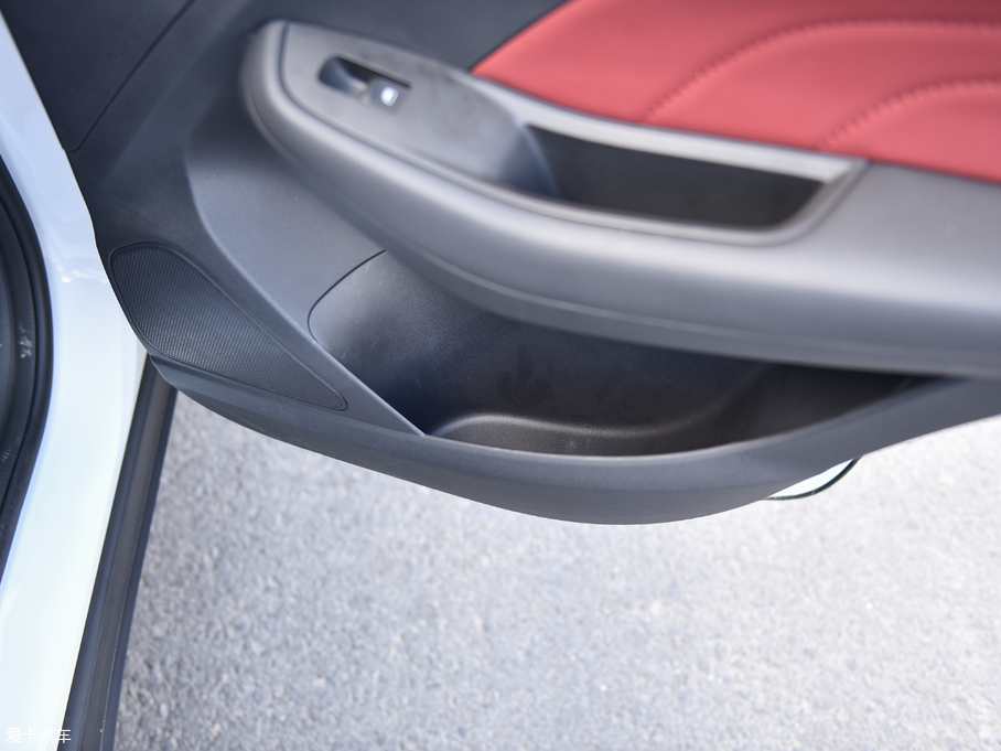 2018sRX3 18T ԄӻW