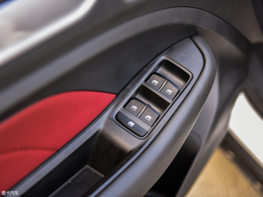 2018sRX3 18T Ԅ(dng)(lin)W(wng)