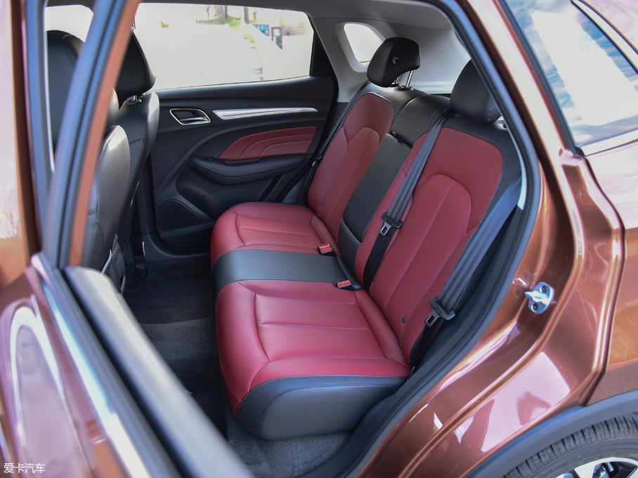 2018sRX3 18T ԄӻW