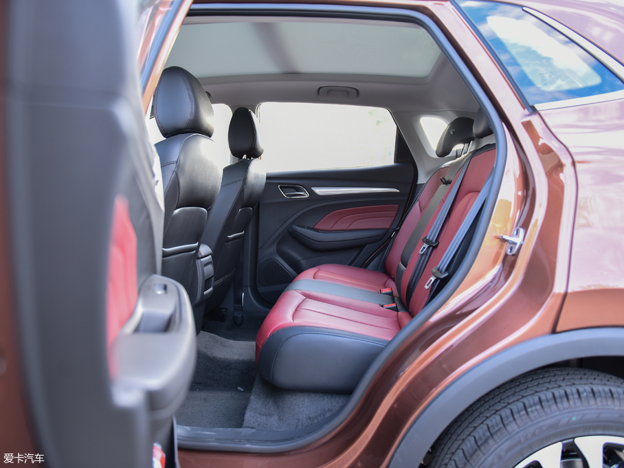 2018sRX3 18T ԄӻW