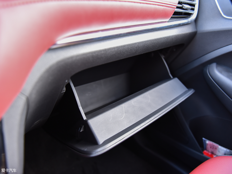 2018sRX3 18T ԄӻW