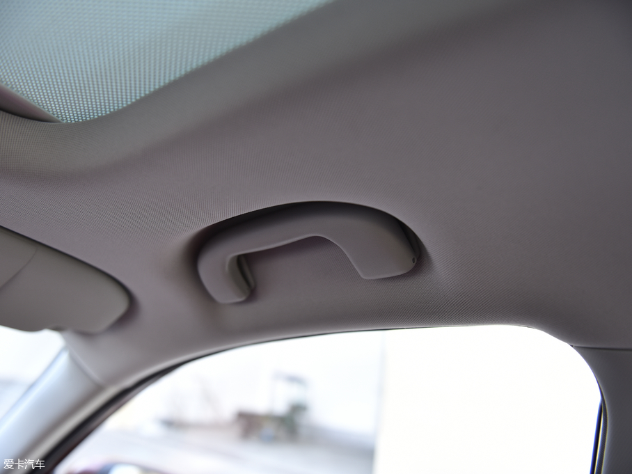 2018sRX3 18T ԄӻW