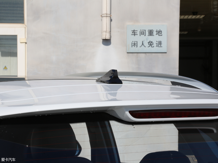 2018sRX3 18T ԄӻW