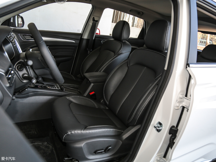 2018sRX3 18T ԄӻW