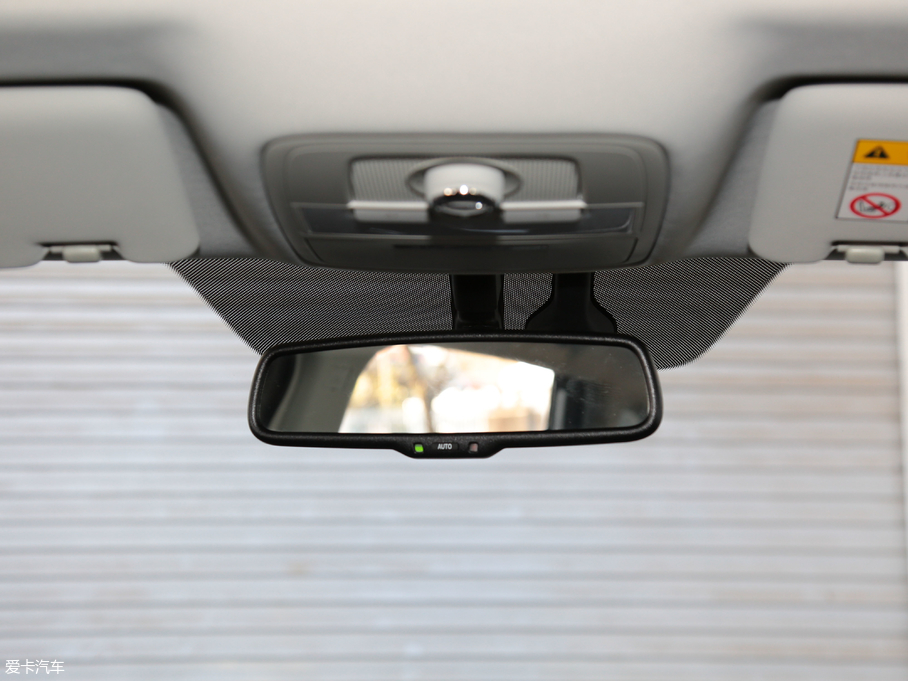 2018sRX3 18T ԄӻW