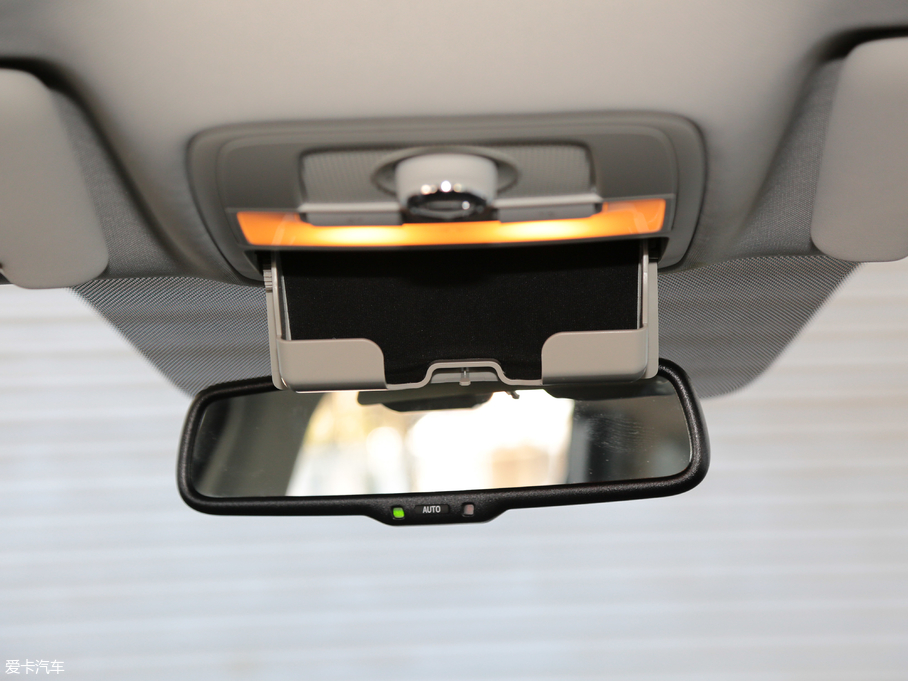 2018sRX3 18T ԄӻW