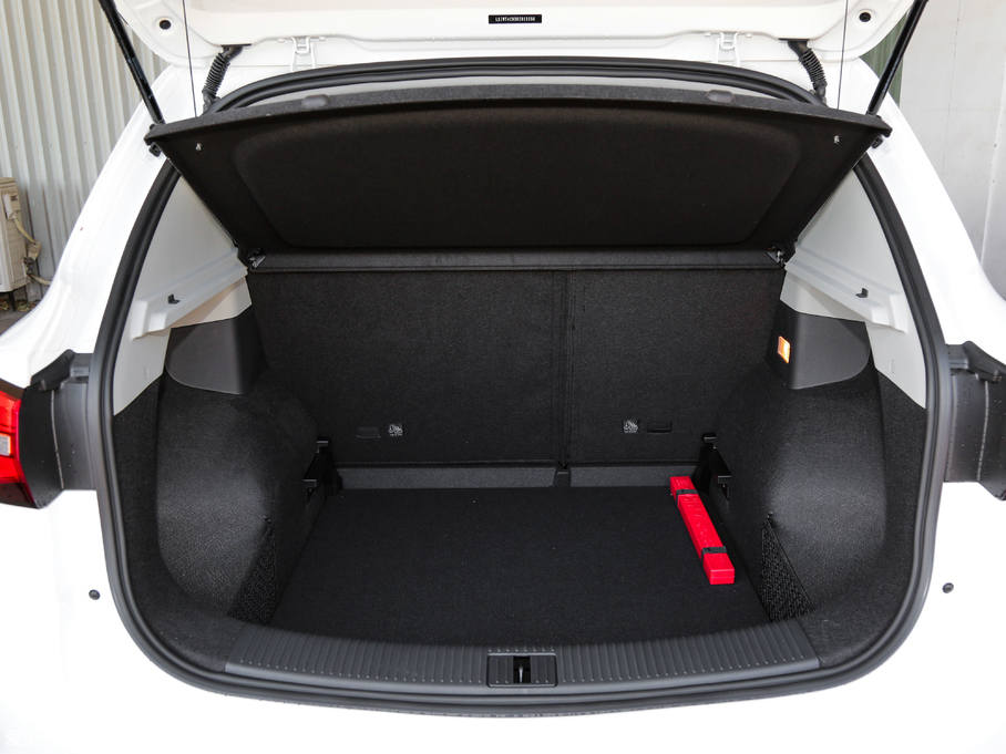 2018sRX3 18T ԄӻW