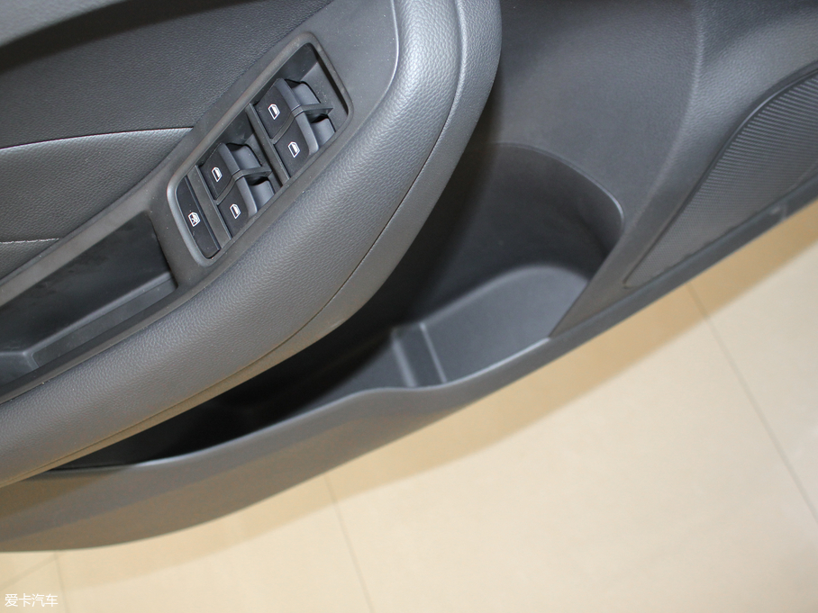 2018sRX3 1.6L քӻW