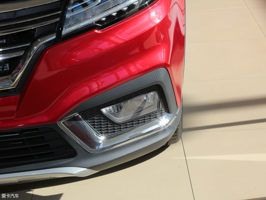 2018sRX3 18T ԄӻW