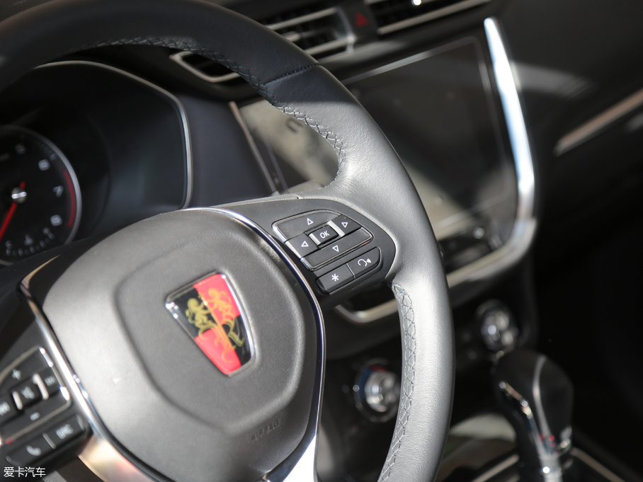 2018sRX3 18T ԄӻW