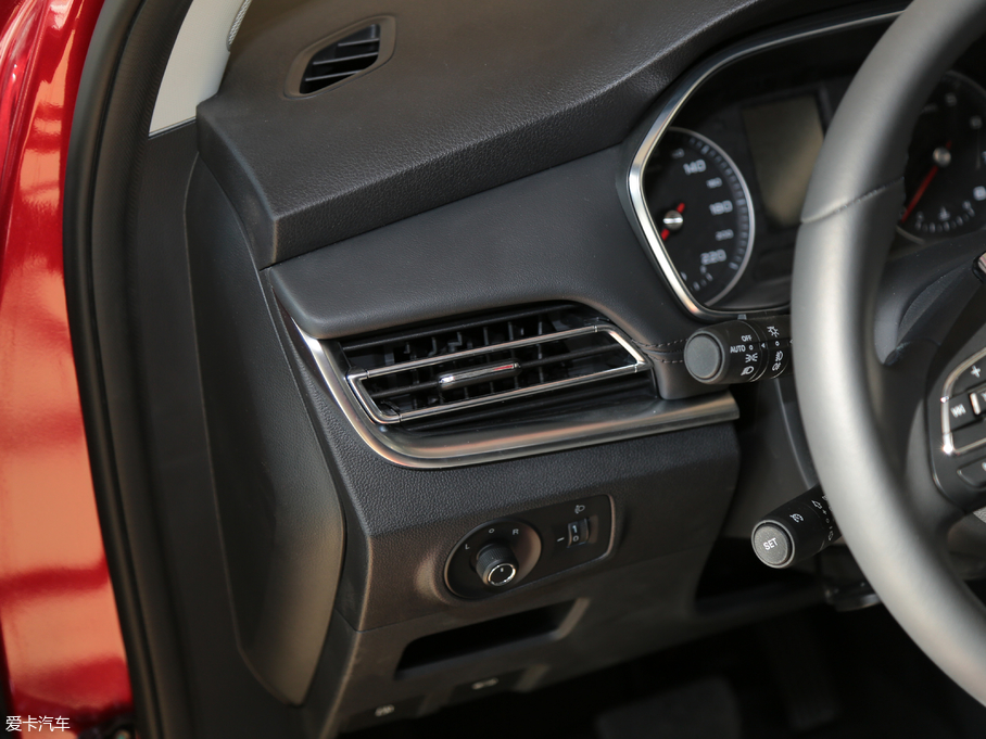 2018sRX3 18T ԄӻW