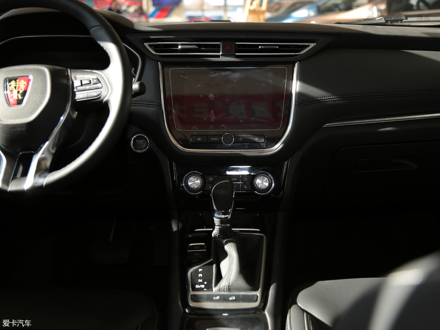 2018sRX3 18T ԄӻW