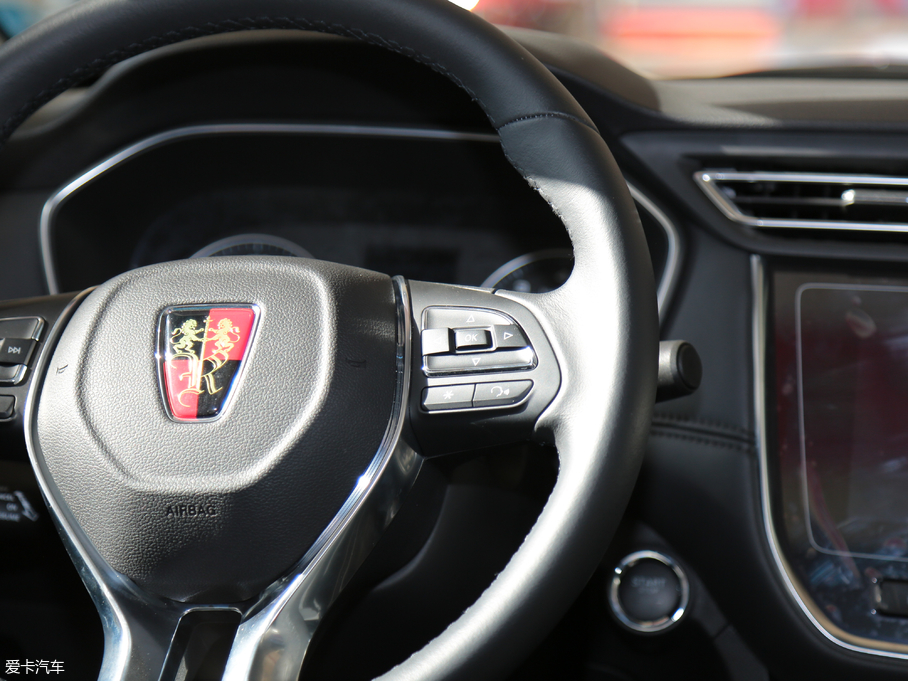 2018sRX3 18T ԄӻW