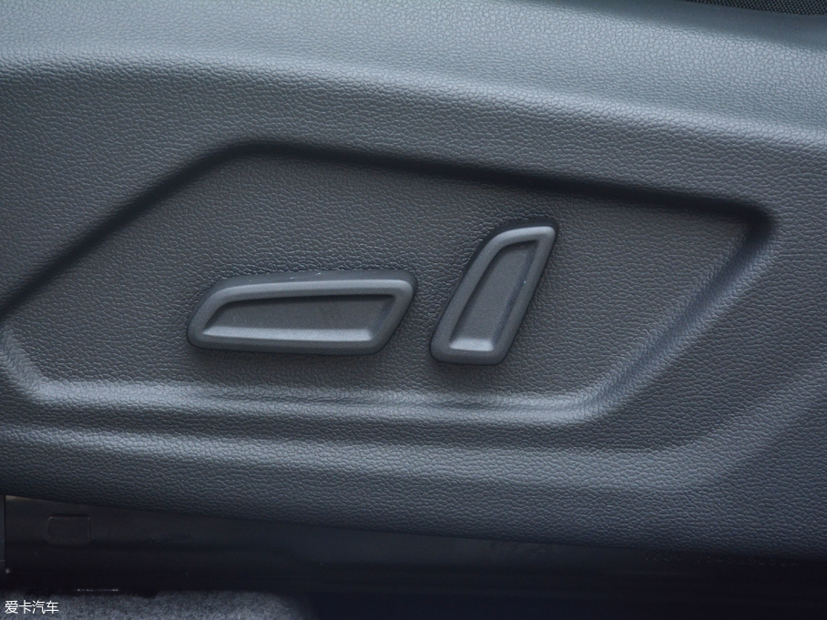 2018sRX5 30T ԄӻW