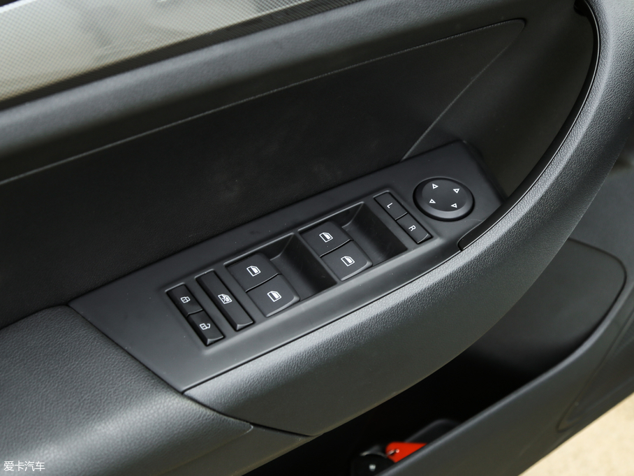 2018s360 PLUS 1.5L Ԅ