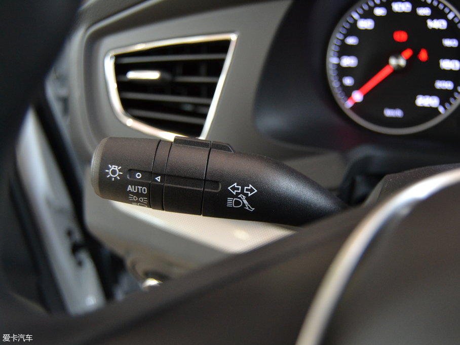 2018��s��360 PLUS 1.5L �ԄӺ��A��