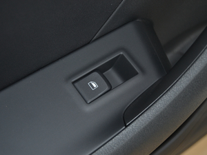 2018PLUS 1.5L ԄӺA g