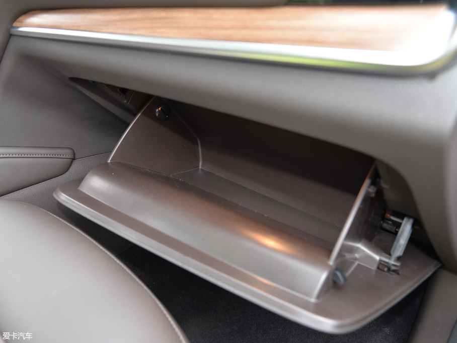 2018sRX8 30T (lin)W(wng)(q)