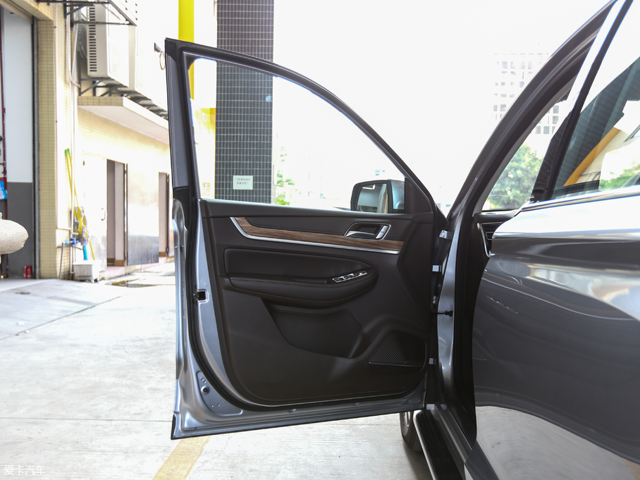 2018sRX8 30T (lin)W(wng)(q)Ş