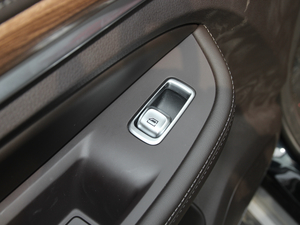 201830T (lin)W(wng)(q)Ş g