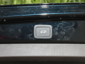 201830T (lin)W(wng)(q)Ş g