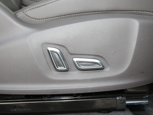 201830T (lin)W(wng)(q)Ş g