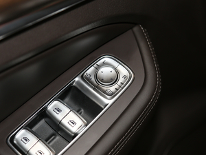 201830T (lin)W(wng)(q)Ş g