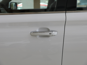 201830T (lin)W(wng)(q) {T