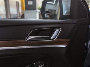 201830T (lin)W(wng)(q)Ş g