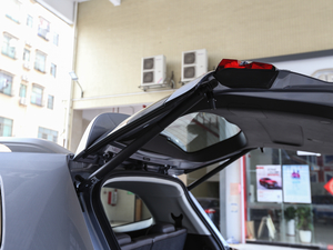 201830T (lin)W(wng)(q)Ş g