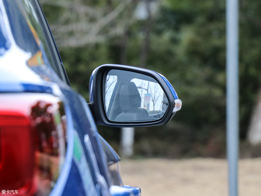 2018MG ZS 16T ԄŞW V