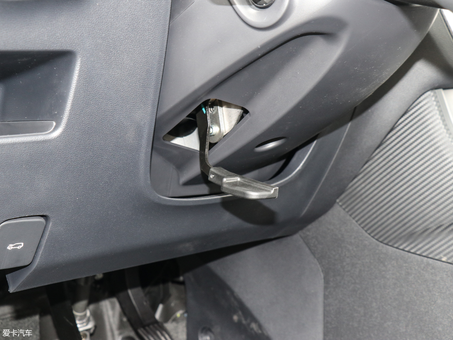 2018MG ZS 16T ԄŞW V