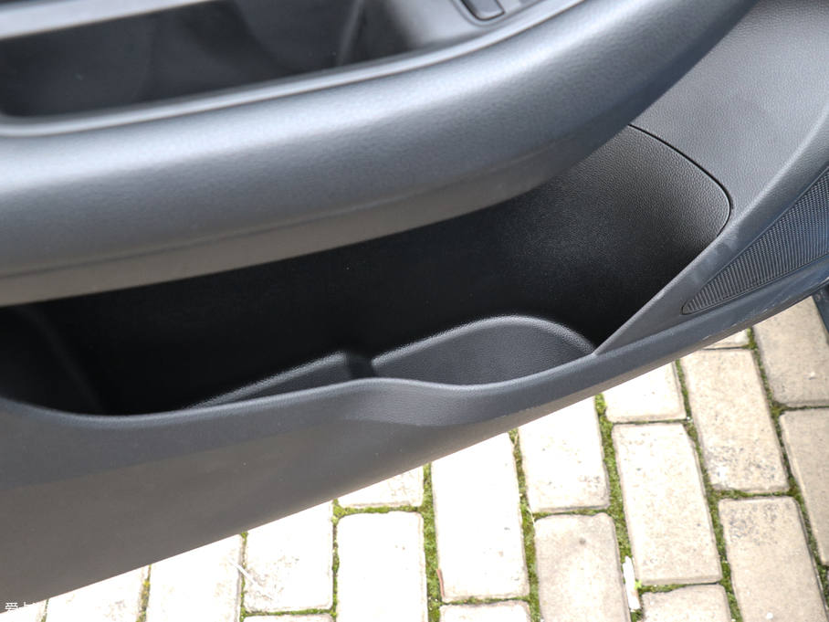 2018MG ZS 16T ԄŞW V