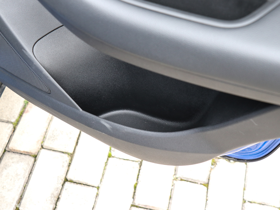 2018MG ZS 16T ԄŞW V