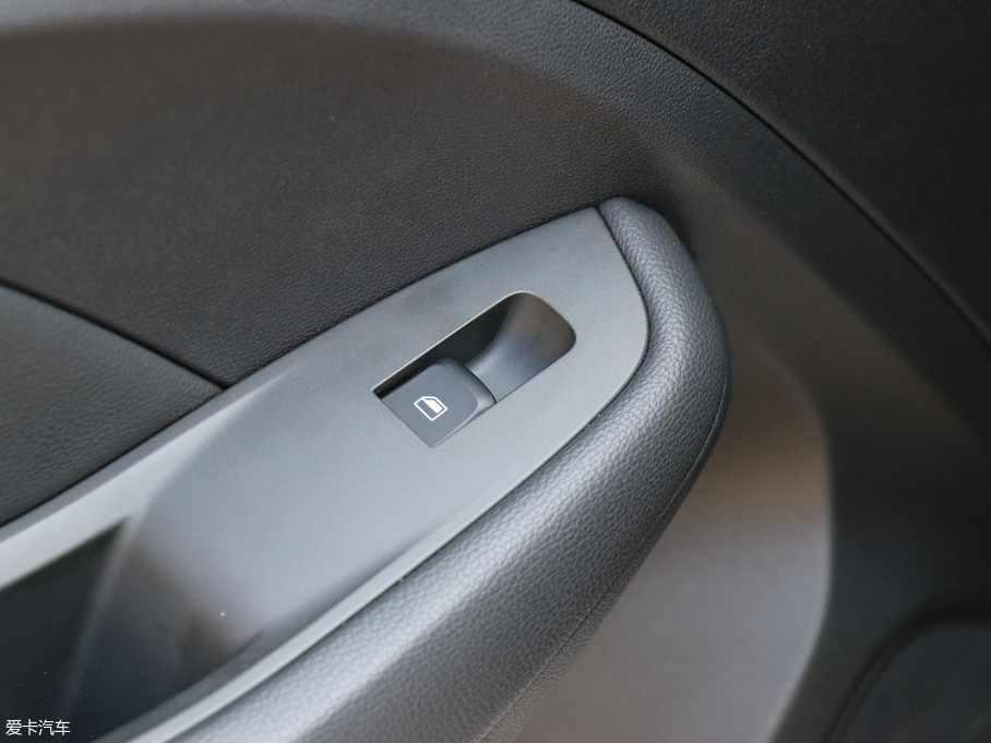 2018MG ZS 1.5L ԄW V