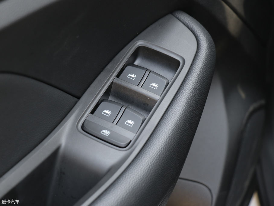 2018MG ZS 1.5L ԄW V